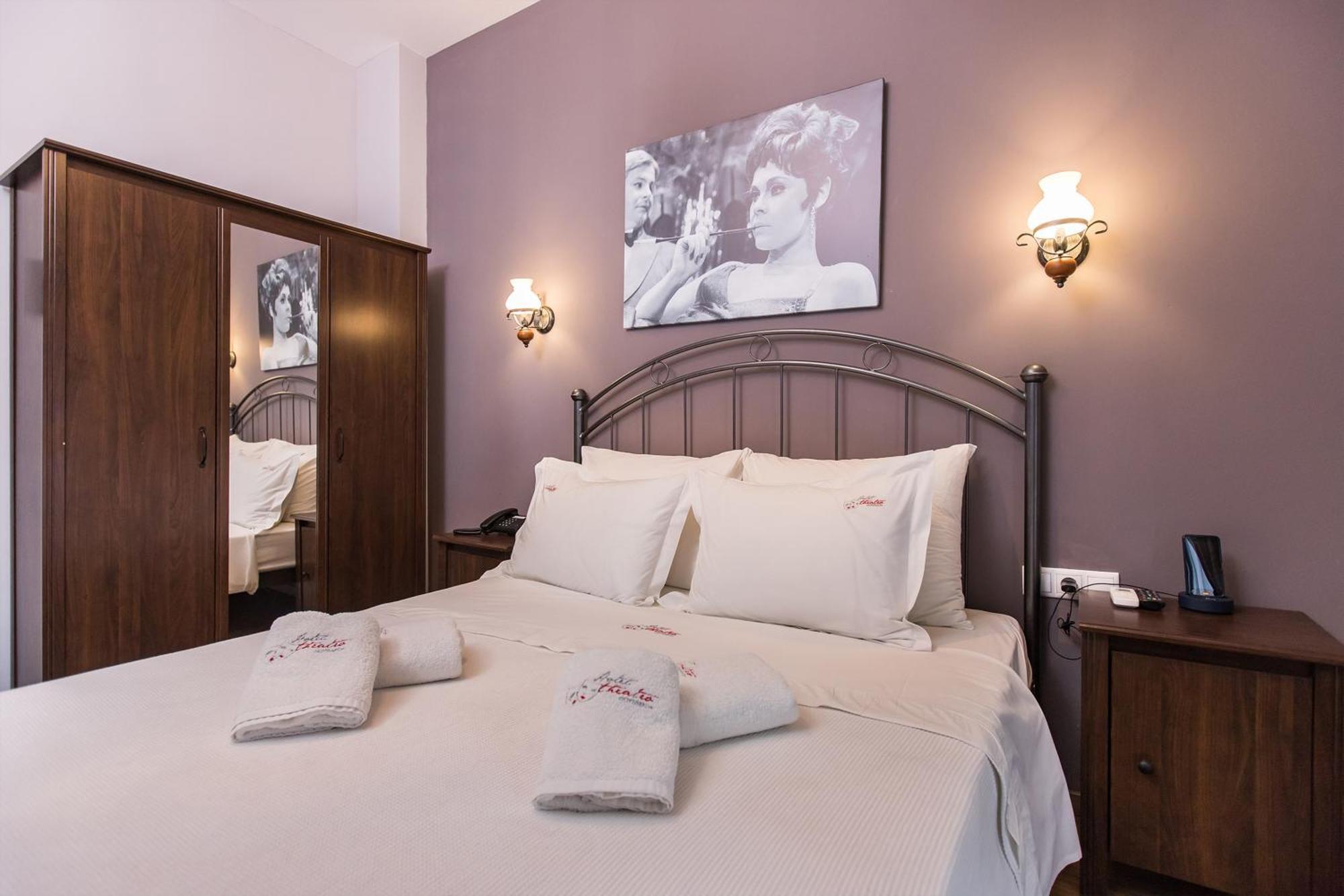 Theatro Hotel Odysseon Kalampáka Kamer foto